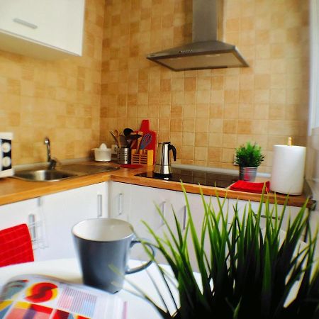 Centro + Wifi+ 2 Camas De Matrimonio +Playa Appartement Cádiz Buitenkant foto